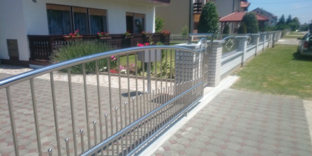 Dvorišne i panelne ograde